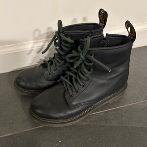 Kids Dr Martens boots with zip and laces
